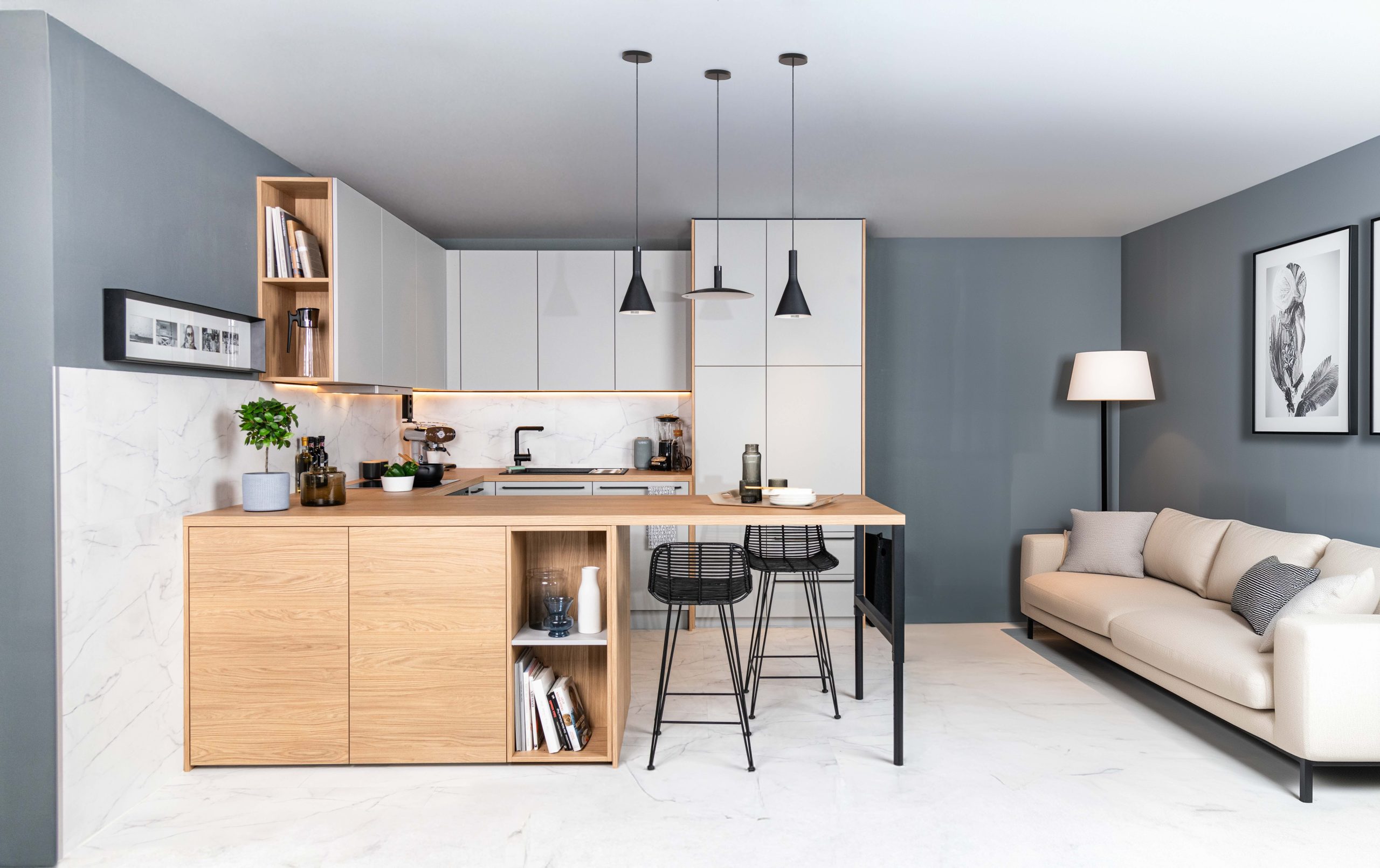 Küche Modell Amica in Manhattan Grau und Eiche Nordic schwarzer Griff