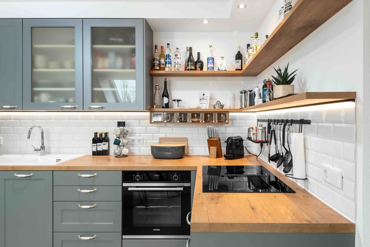 Landhausküche auf kleinen Raum Fjord Grün Classico